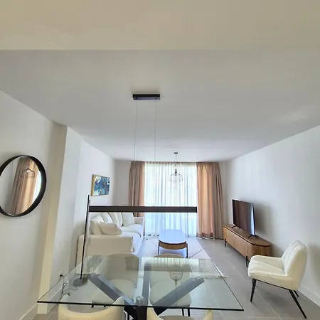 Apartment Happy Travel Jasmine Higueron